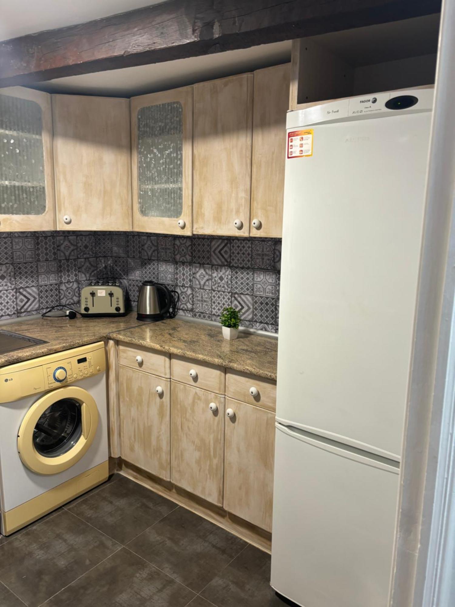Apartamentos Mayte Toledo Buitenkant foto