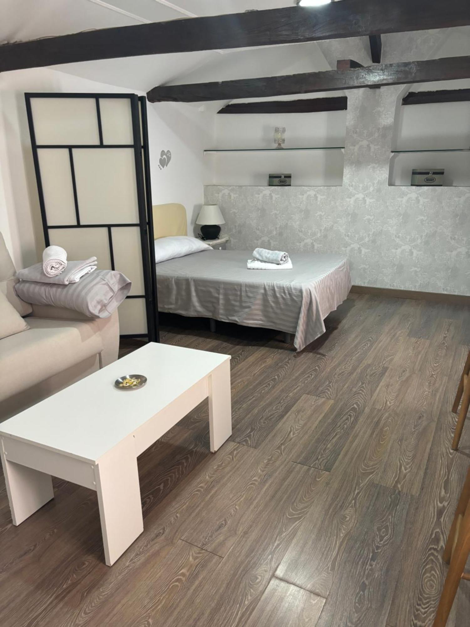 Apartamentos Mayte Toledo Buitenkant foto